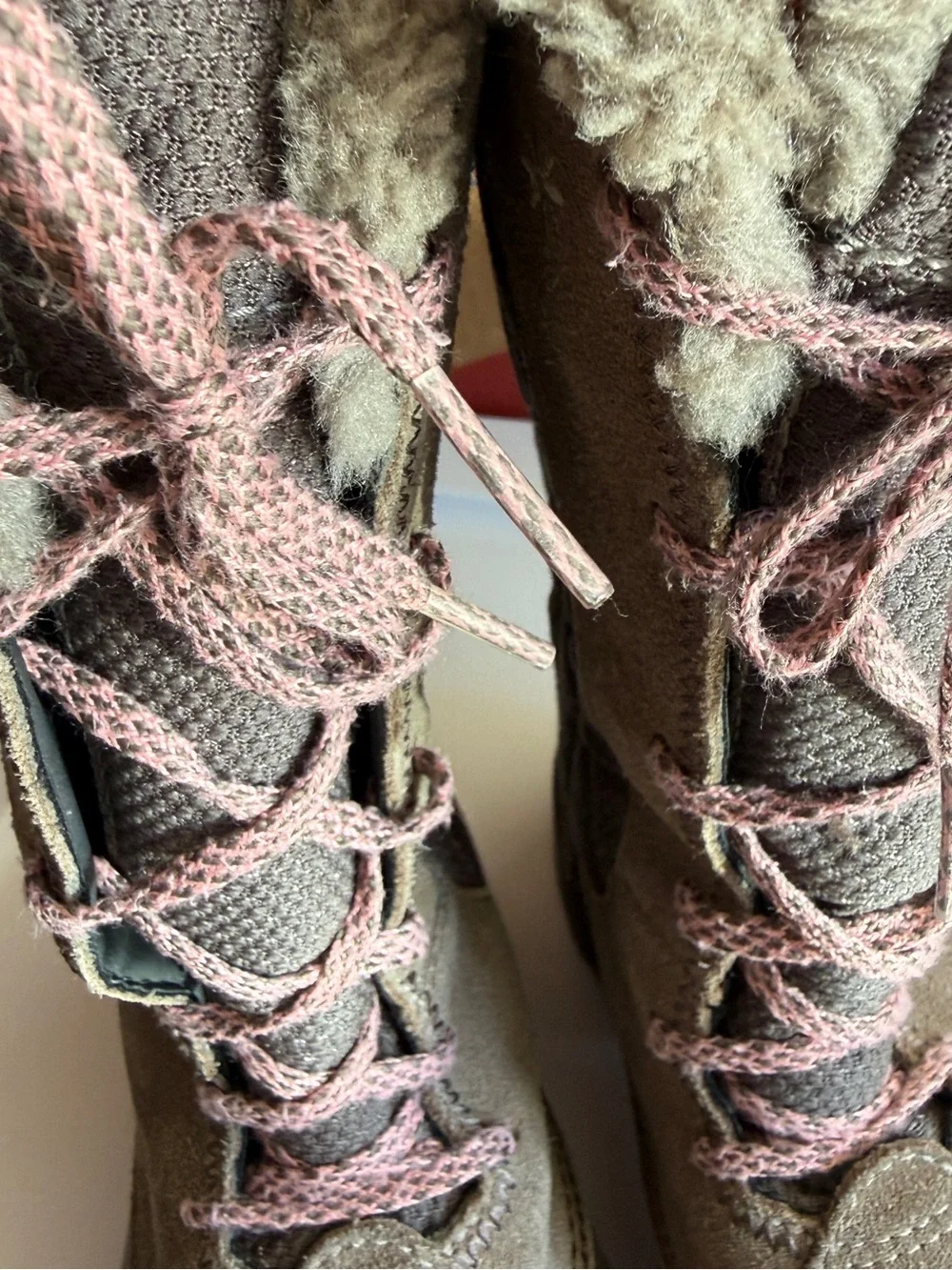 Columbia Brown Taupe & Pink Lace-Up Winter Boots with Faux Fur Collar Girls Sz 3